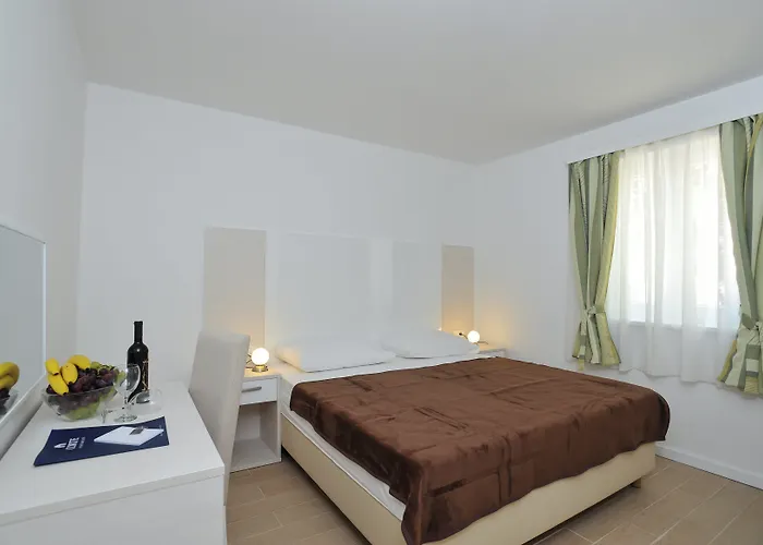 Corte & - Ae1043 * Privlaka (Zadar)